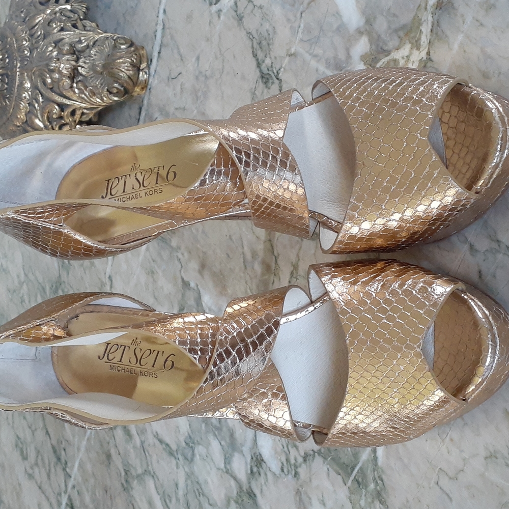 Michael Kors shoes - Picture 6 of 10